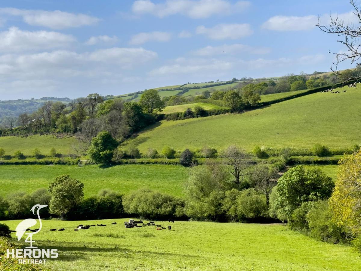 Отель Herons Retreat Llandysul Экстерьер фото
